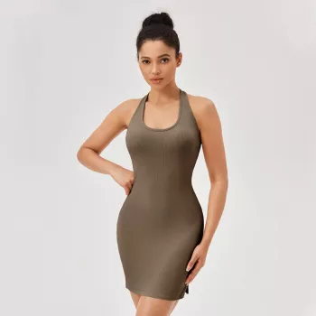 Women’s One-Piece Athletic Dress: Fit, Fabric & Style